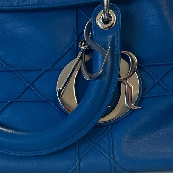 LADY DIOR Cannage Granville Leather Hangbag - Picture 6 of 17